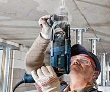 Дрель или перфоратор
